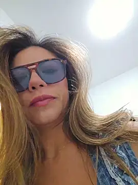 Show modela Karen_San_Miguel na web-kameri