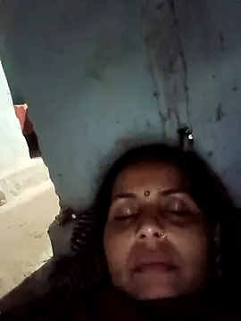 Hasmi_hot09's Webcam Show