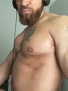 Fathero1time élő XXX-chatje