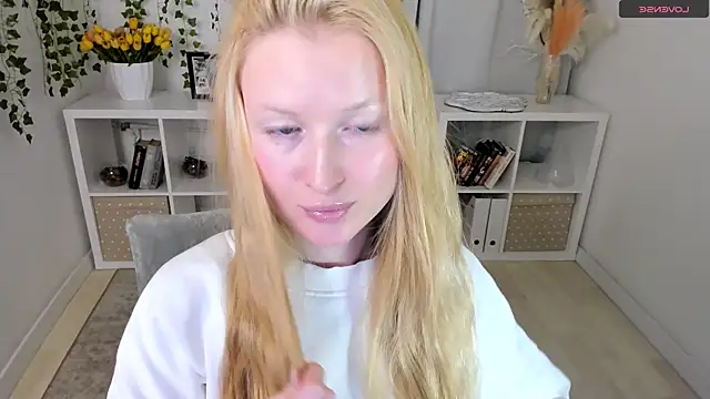 Laly_Peach Chat XXX in diretta