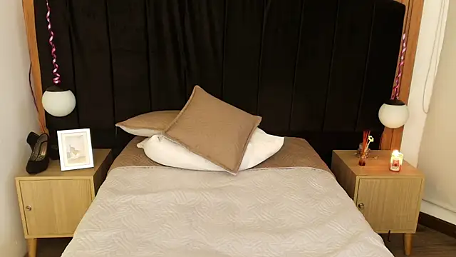 LiaMonroee_ Live XXX Chat