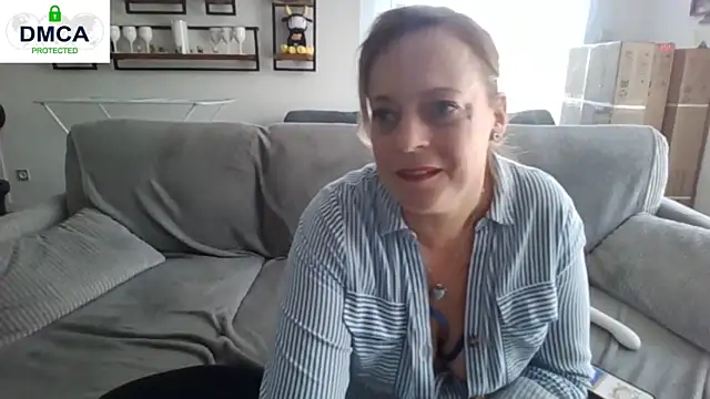 Miss-Chupagirlyのウェブカメラショー