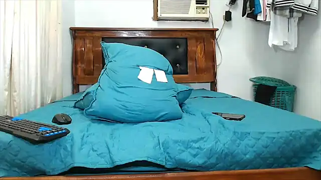 black_latin23cm: вебкам-шоу