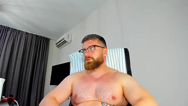 Show modela Findom_guy na web-kameri