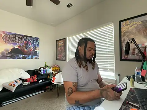 4EVAGLACIERS 在線直播表演