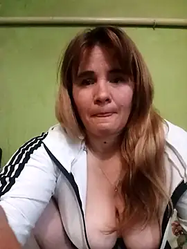 Онлайн чат XXX SannyMILF