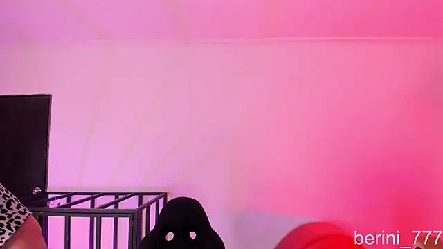 AmberiniHoffman live XXX chat