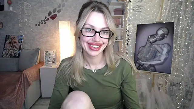 NickyAdamidi Adlı Modelin Canlı XXX Sohbeti