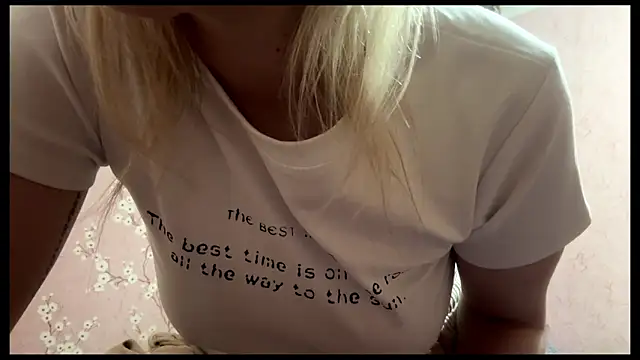 LiraDreamXのライブXXXチャット