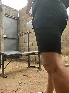 Show modela PIGHIGHDIRTY_p0 na web-kameri