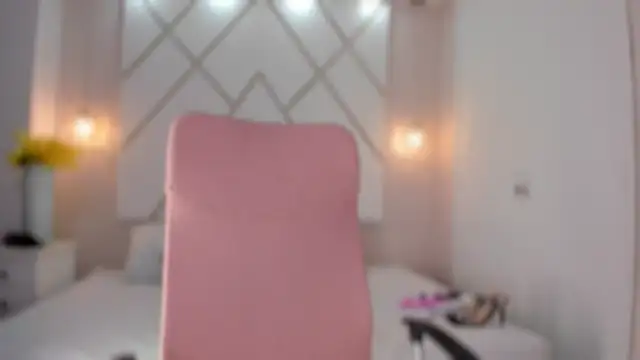 isabellashine: онлайн-секс-чат