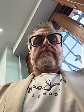 Axl_hot Chat XXX live