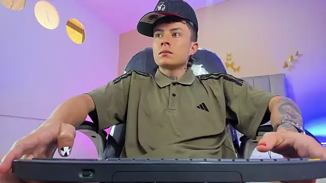 Czat XXX na żywo – Nascary_Fox