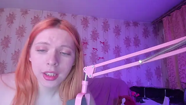 Cutie_Bambi webkamerás műsora