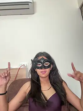 raavigirl – Kamerová šou