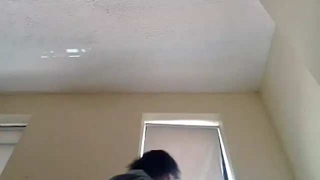 DominicanJojo: διαδικτυακό σόου στην κάμερα