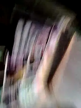 MIA-LARIOS: онлайн-секс-чат