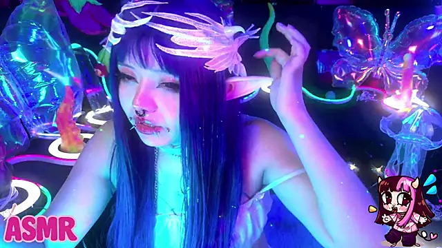 LaytonBox élő XXX-chatje