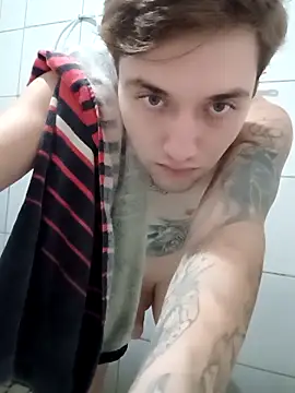 Chat +18 de DanielMagains ao vivo