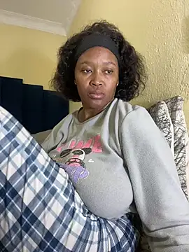 Sue_Knowledge live XXX chat