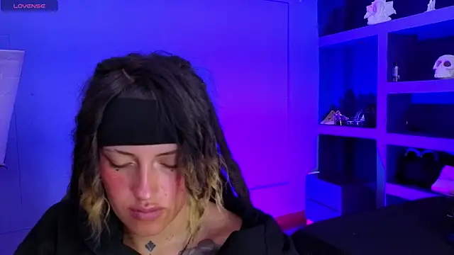 _sharlotte777's Live XXX Chat