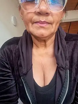 Vickyfox_ – Naživo XXX chat