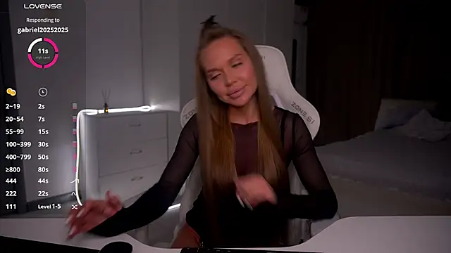 eVvushka 现场XXX聊天