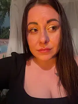 DaisyStreet: онлайн-секс-чат