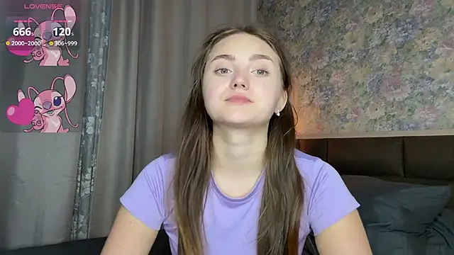 LoraDavi live XXX chat