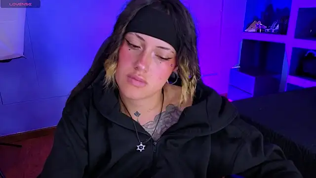 Czat XXX na żywo – _sharlotte777