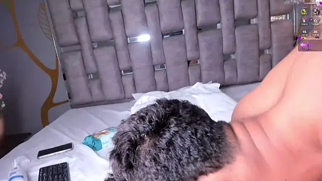 Show modela DomenicoRey na web-kameri