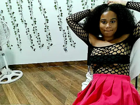 Akemy_Saunders webcam show