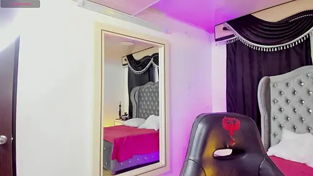 XXX chat uživo modela ZelinaEvans