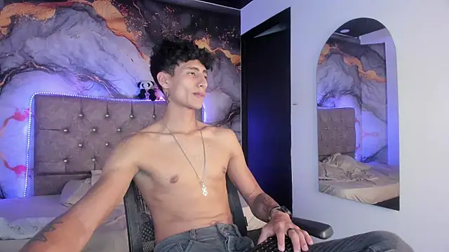 MaxiimoRomano_ Live XXX-chat