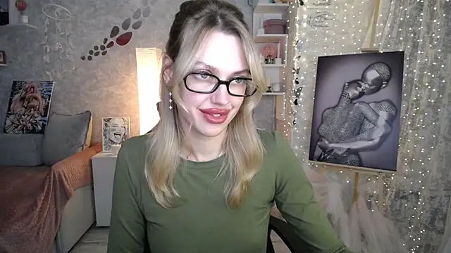 NickyAdamidi Live XXX-chat