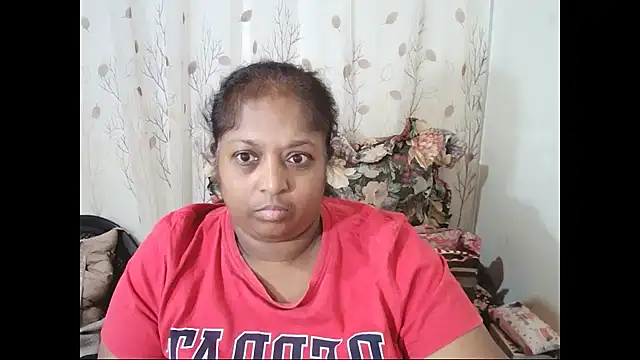 Indiantasha Chat XXX in diretta