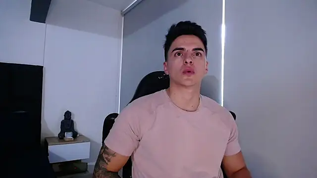 christian_valencia Webcam Show