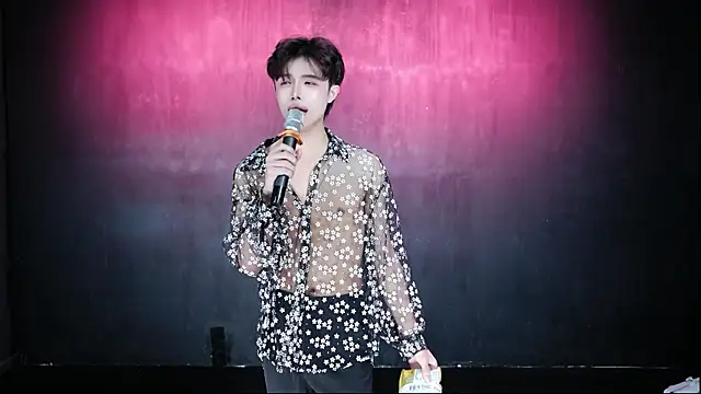 Queen-Vibe Show Webcam