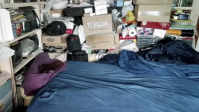 hadeszeuss2's Live XXX Chat