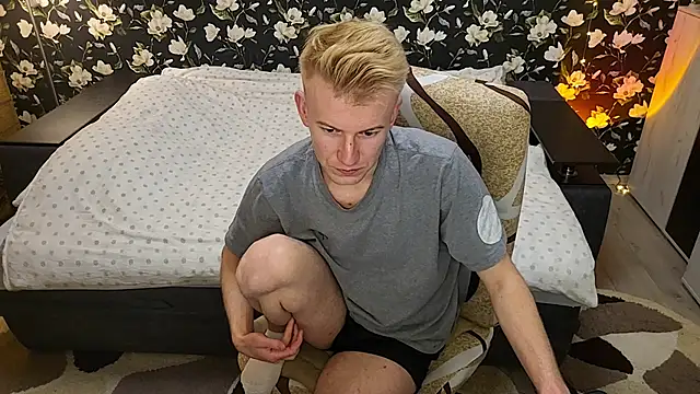 Vuitton Live XXX-chat