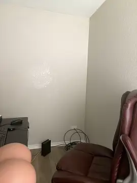 Fathero1time 即時 XXX 聊天