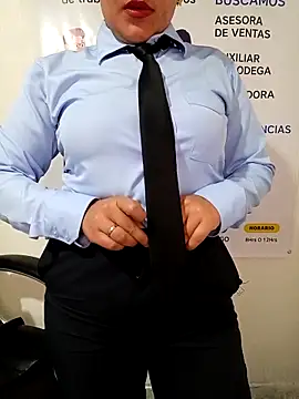 Chat +18 de MAYE__13 ao vivo