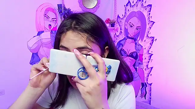 sofi_lara28 Adlı Modelin Canlı XXX Sohbeti