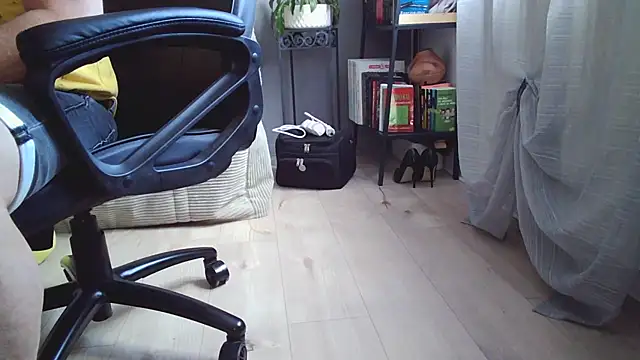 scorvierge@xh Show Webcam