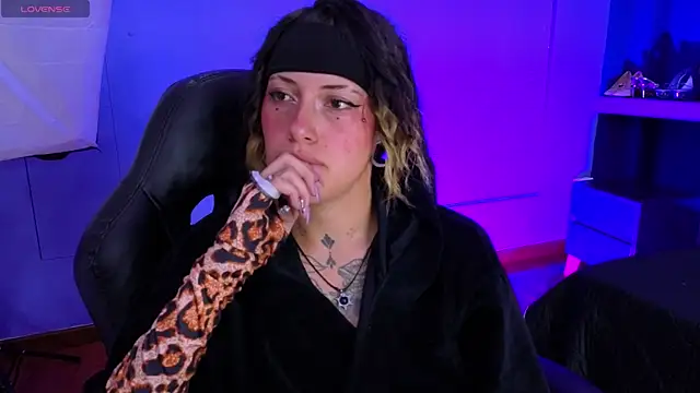 _sharlotte777 Obrolan Langsung XXX