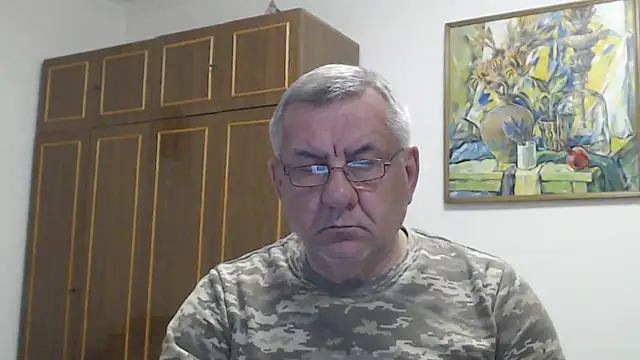 Онлайн чат XXX machomale3