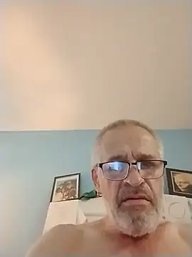 AlleinzuhauseのライブXXXチャット