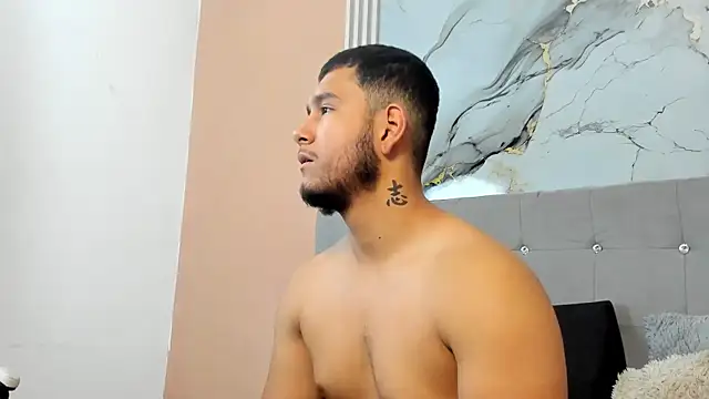 ander_montoyaa's Webcam Show