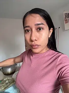 Amelia_Rivas Adlı Modelin Canlı XXX Sohbeti