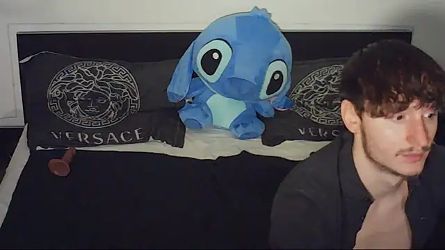 SoftEdgeBoy: вебкам-шоу